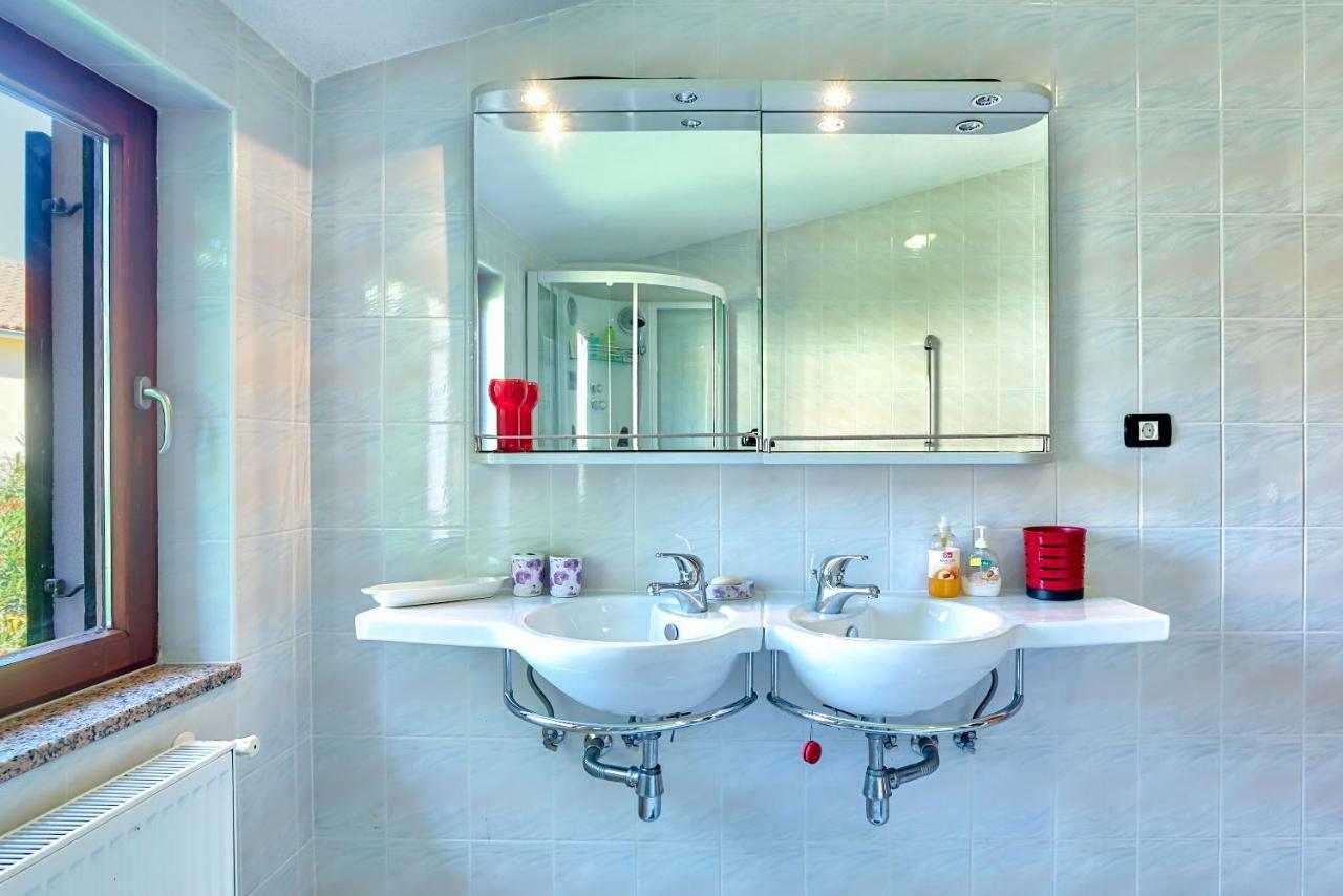 Villa Valentina Premantura Ngoại thất bức ảnh